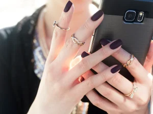 Fall Nail Art Trends to Bookmark Before the Season Turns