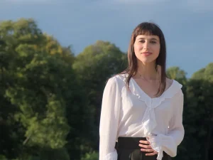 The Victorian Blouse Trend Making a Strong Case for a Romantic Autumn